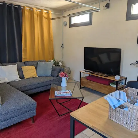 L'orangerie Homestay *